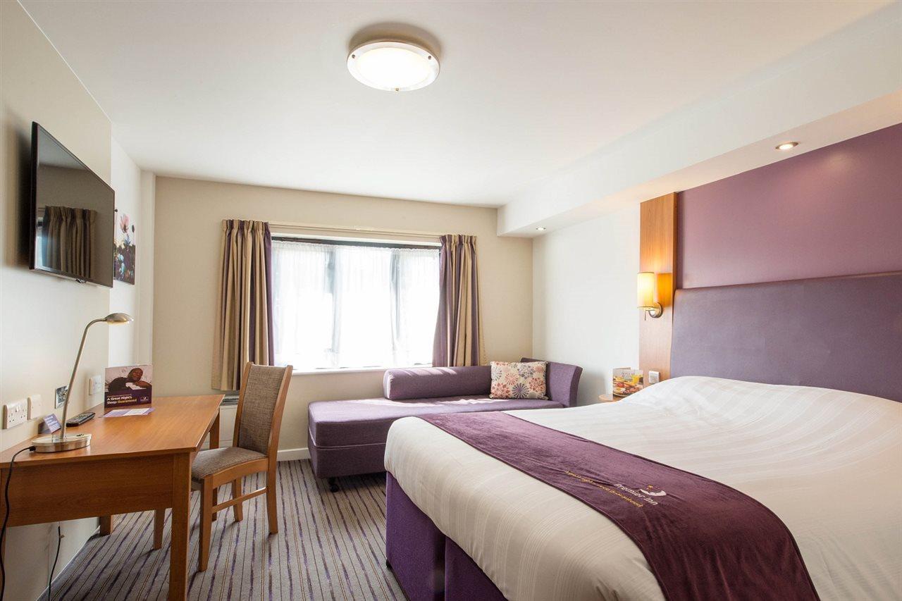 Premier Inn Bournemouth Westbourne Exterior foto